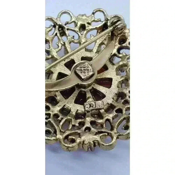 Victorian Revival Gold Cameo Brooch Celluloid & Faux Pearl Filigree Vintage - Picture 5 of 7